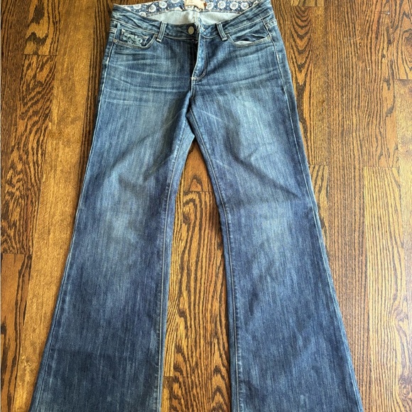 PAIGE Denim - PAIGE Premium Denim. Hollywood Hills Bootcut Denim Jeans. Size 30.
